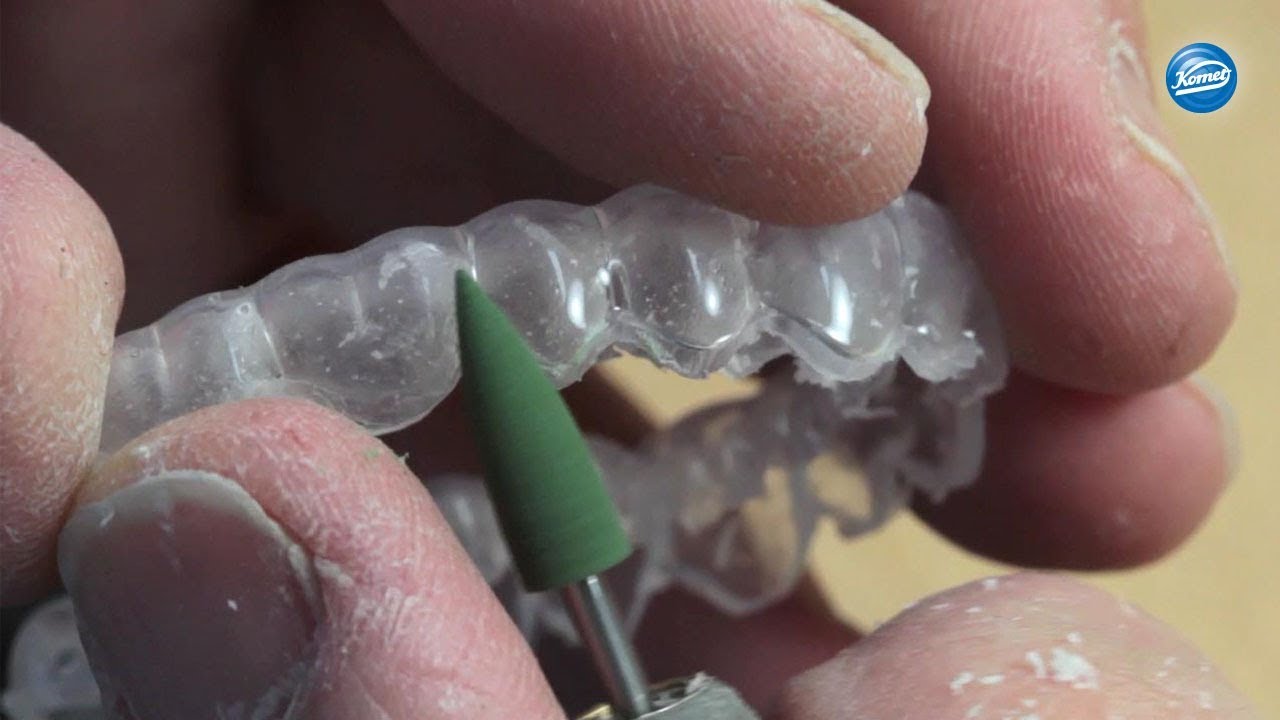 Vídeo | Modelado de los bordes de una ferula oclusal blanda › Komet Dental